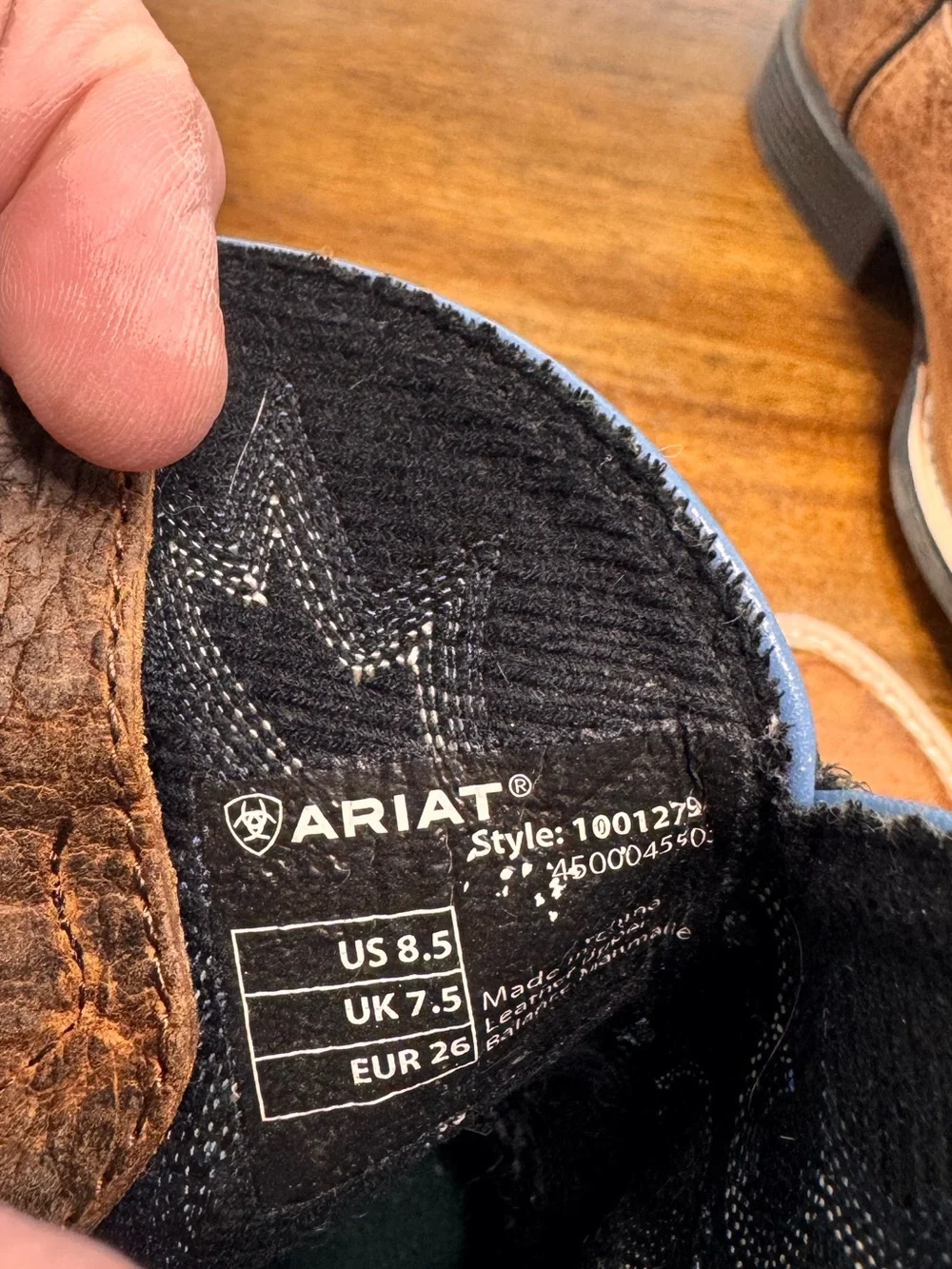 Ariat Tombstone Wide Square Toe Western Boot. Size boys or girls 8.5